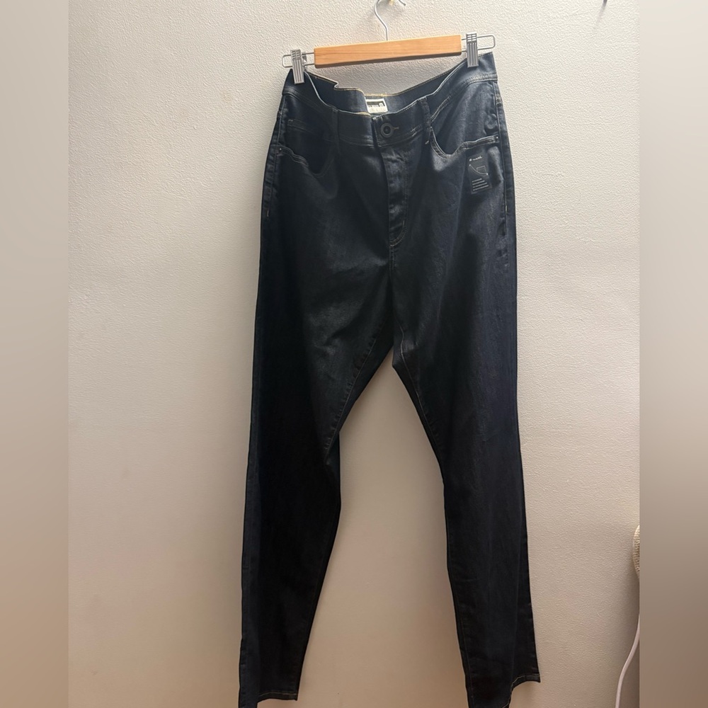 Travis Mathew Men’s 34 Legacy Denim Dark Indigo Jeans NWT